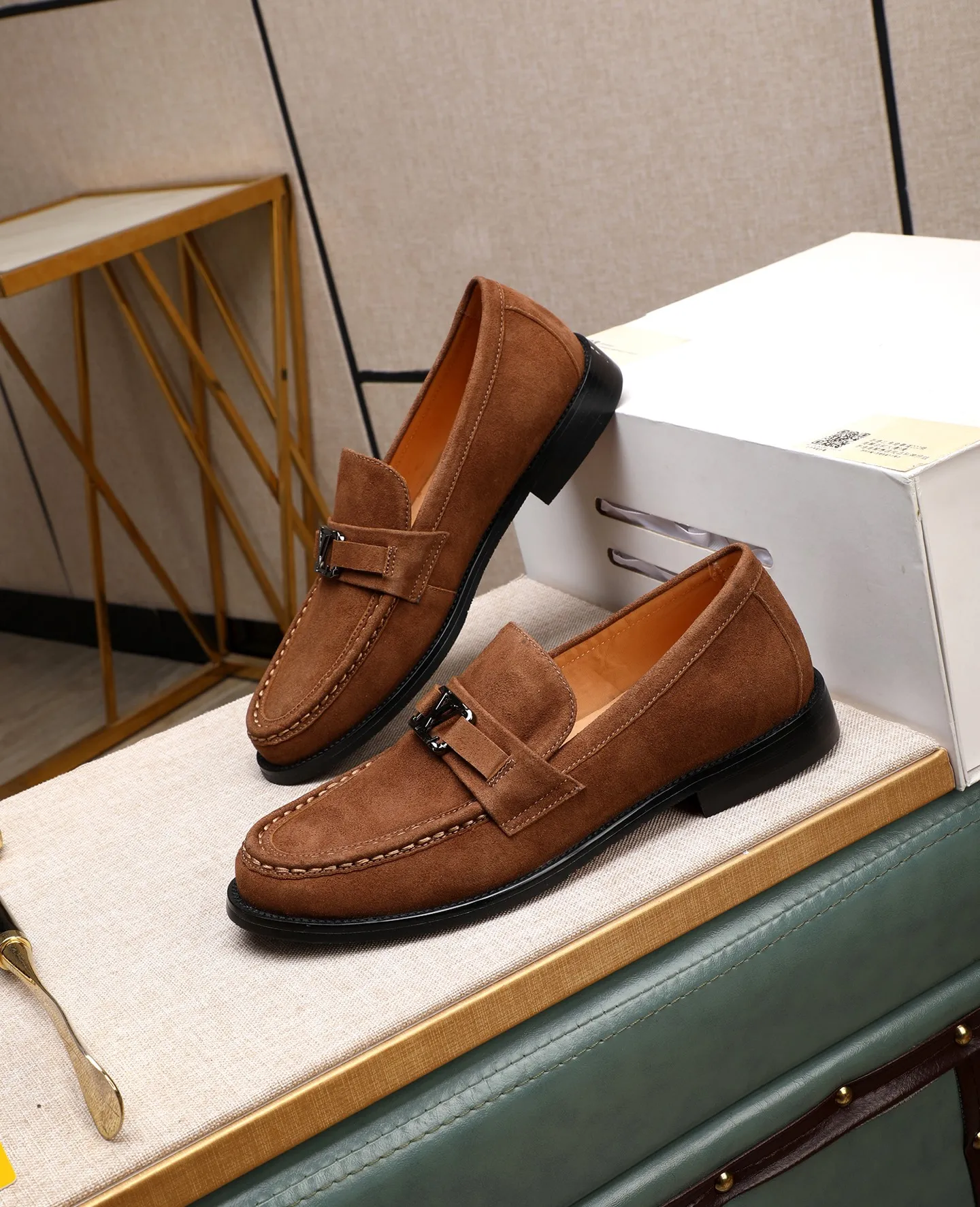 Men's shoes 💰480 📛📛(Niuli) high-end [LOUIS VUITTON】Louis Vuitton official website synchronizes new products👟Milan fashion catwalk style🇰🇾🇰🇾LV house logo, celebrity style, a must-have for fashionistas⚠️First-layer calfskin➕Cowhide lining➕Official website original original outsole👞Number 38-44